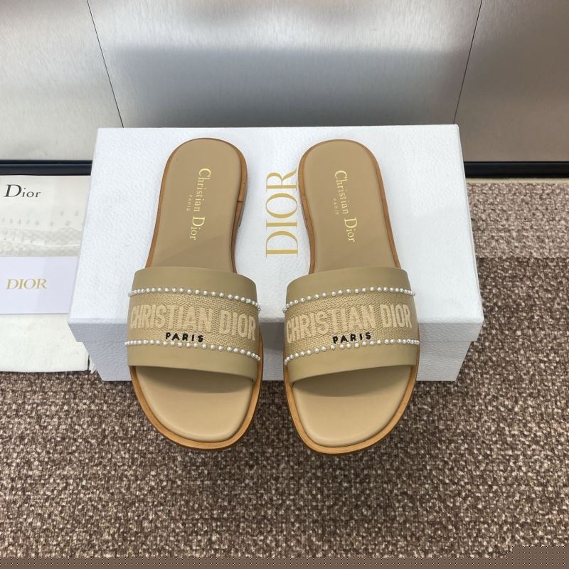 ch**an D*or slippers
